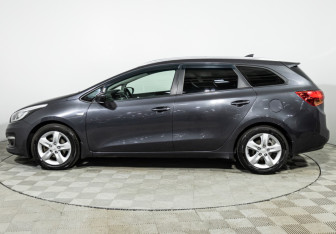 Подержанный автомобиль Kia Ceed Wagon 2018 года (8 фото)