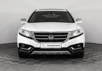 Подержанный автомобиль Honda Crosstour 2013 года (2 фото)