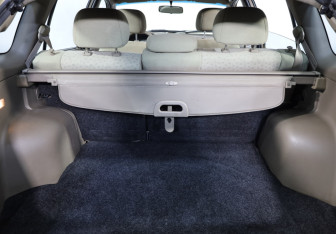 Подержанный автомобиль Kia Rio Wagon 2005 года (16 фото)