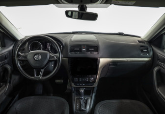 Подержанный автомобиль Skoda Yeti 2016 года (10 фото)