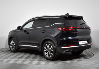 Подержанный автомобиль Chery Tiggo 7 Pro 2022 года (7 фото)