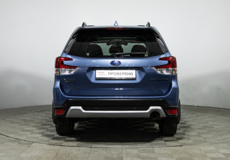 Подержанный автомобиль Subaru Forester Suv 2021 года (6 фото)