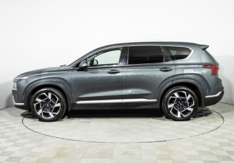 Подержанный автомобиль Hyundai Santa Fe 2021 года (8 фото)