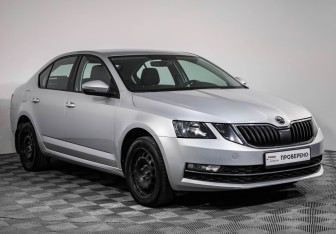 Подержанный автомобиль Skoda Octavia Liftback 2020 года (4 фото)