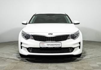 Подержанный автомобиль Kia Optima Sedan 2017 года (2 фото)