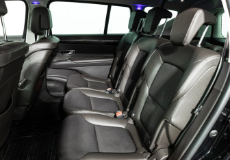 Подержанный автомобиль Renault Espace 2016 года (10 фото)