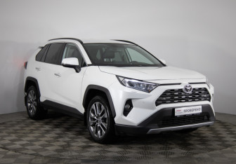 Подержанный автомобиль Toyota RAV4 2019 года (3 фото)