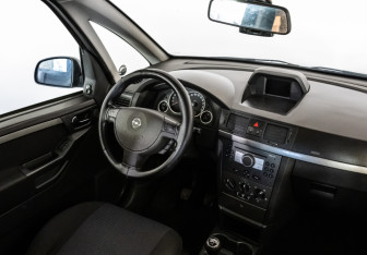 Подержанный автомобиль Opel Meriva 2007 года (9 фото)