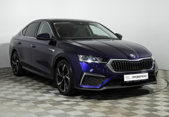Подержанный автомобиль Skoda Octavia Liftback 2023 года (3 фото)