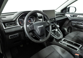 Подержанный автомобиль Haval M6 2023 года (11 фото)