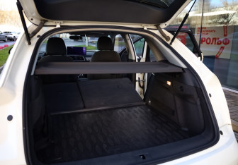 Подержанный автомобиль Audi Q3 2014 года (23 фото)