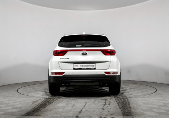 Подержанный автомобиль Kia Sportage 2017 года (6 фото)