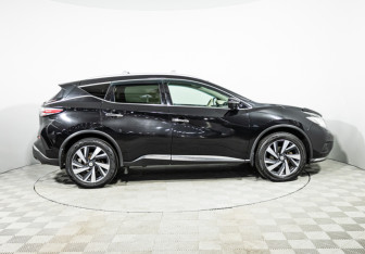Подержанный автомобиль Nissan Murano Suv 2019 года (4 фото)