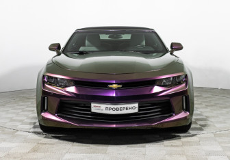 Подержанный автомобиль Chevrolet Camaro Coupe 2017 года (2 фото)