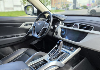 Подержанный автомобиль Geely Atlas 2020 года (17 фото)