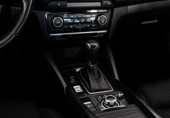 Подержанный автомобиль Mazda 6 Sedan 2016 года (13 фото)