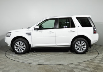 Подержанный автомобиль Land Rover Freelander 2014 года (8 фото)