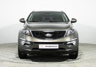 Подержанный автомобиль Kia Sportage 2015 года (2 фото)