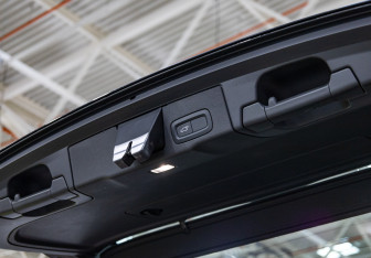 Подержанный автомобиль Volvo XC60 2019 года (32 фото)