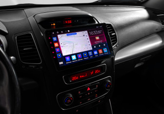 Подержанный автомобиль Kia Sorento 2013 года (16 фото)