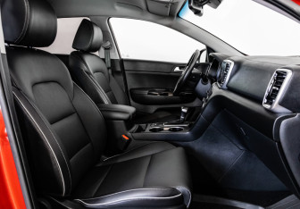 Подержанный автомобиль Kia Sportage 2021 года (25 фото)