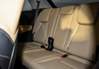 Подержанный автомобиль Kia Carnival 2021 года (16 фото)