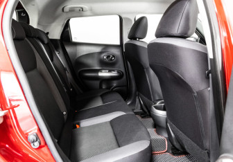 Подержанный автомобиль Nissan Juke 2018 года (17 фото)