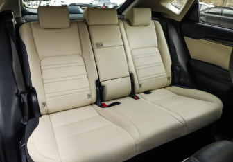 Подержанный автомобиль Lexus NX 2020 года (27 фото)