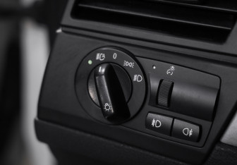 Подержанный автомобиль BMW X3 2009 года (15 фото)