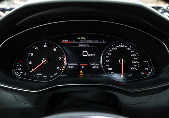 Подержанный автомобиль Audi A6 Sedan 2021 года (25 фото)