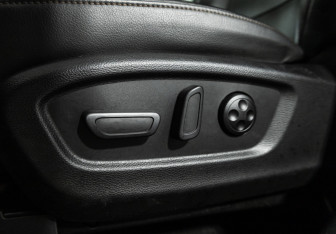 Подержанный автомобиль GAC GS8 2023 года (16 фото)