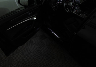 Подержанный автомобиль Audi A6 Wagon 2018 года (25 фото)