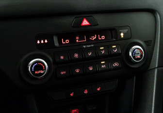 Подержанный автомобиль Kia Sportage 2021 года (18 фото)