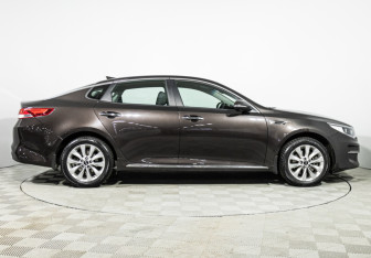 Подержанный автомобиль Kia Optima Sedan 2017 года (4 фото)