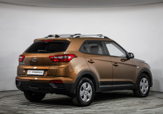 Подержанный автомобиль Hyundai Creta 2018 года (5 фото)
