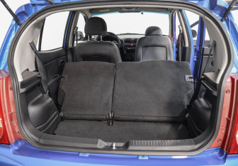 Подержанный автомобиль Kia Picanto 2010 года (22 фото)