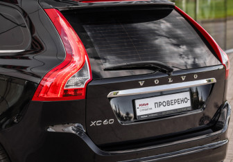 Подержанный автомобиль Volvo XC60 2013 года (11 фото)