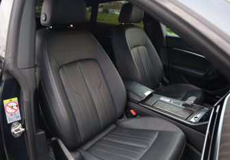 Подержанный автомобиль Audi A7 2018 года (26 фото)