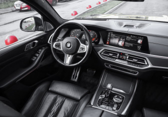 Подержанный автомобиль BMW X7 2019 года (13 фото)