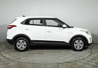 Подержанный автомобиль Hyundai Creta 2016 года (4 фото)