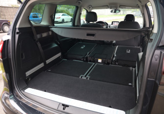 Подержанный автомобиль Opel Zafira Compactvan 2014 года (37 фото)
