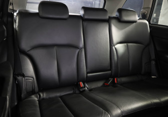 Подержанный автомобиль Subaru Outback Wagon 2012 года (17 фото)