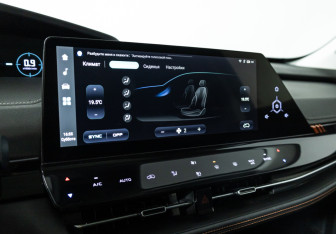 Подержанный автомобиль Changan UNI-K 2022 года (19 фото)