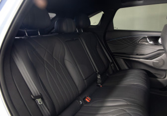 Подержанный автомобиль Exeed RX 2023 года (12 фото)