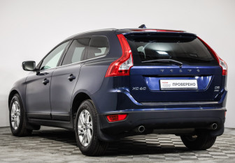Подержанный автомобиль Volvo XC60 2012 года (7 фото)