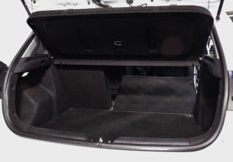 Подержанный автомобиль Kia Ceed Hatchback 2012 года (27 фото)
