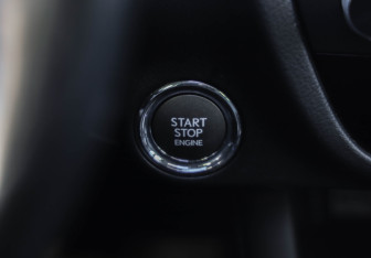 Подержанный автомобиль Lexus RX 2017 года (15 фото)