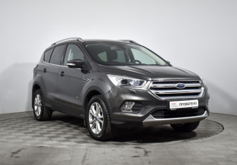 Подержанный автомобиль Ford Kuga 2017 года (3 фото)