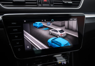 Подержанный автомобиль Skoda Superb Liftback 2023 года (21 фото)