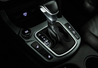 Подержанный автомобиль Kia Seltos 2020 года (17 фото)